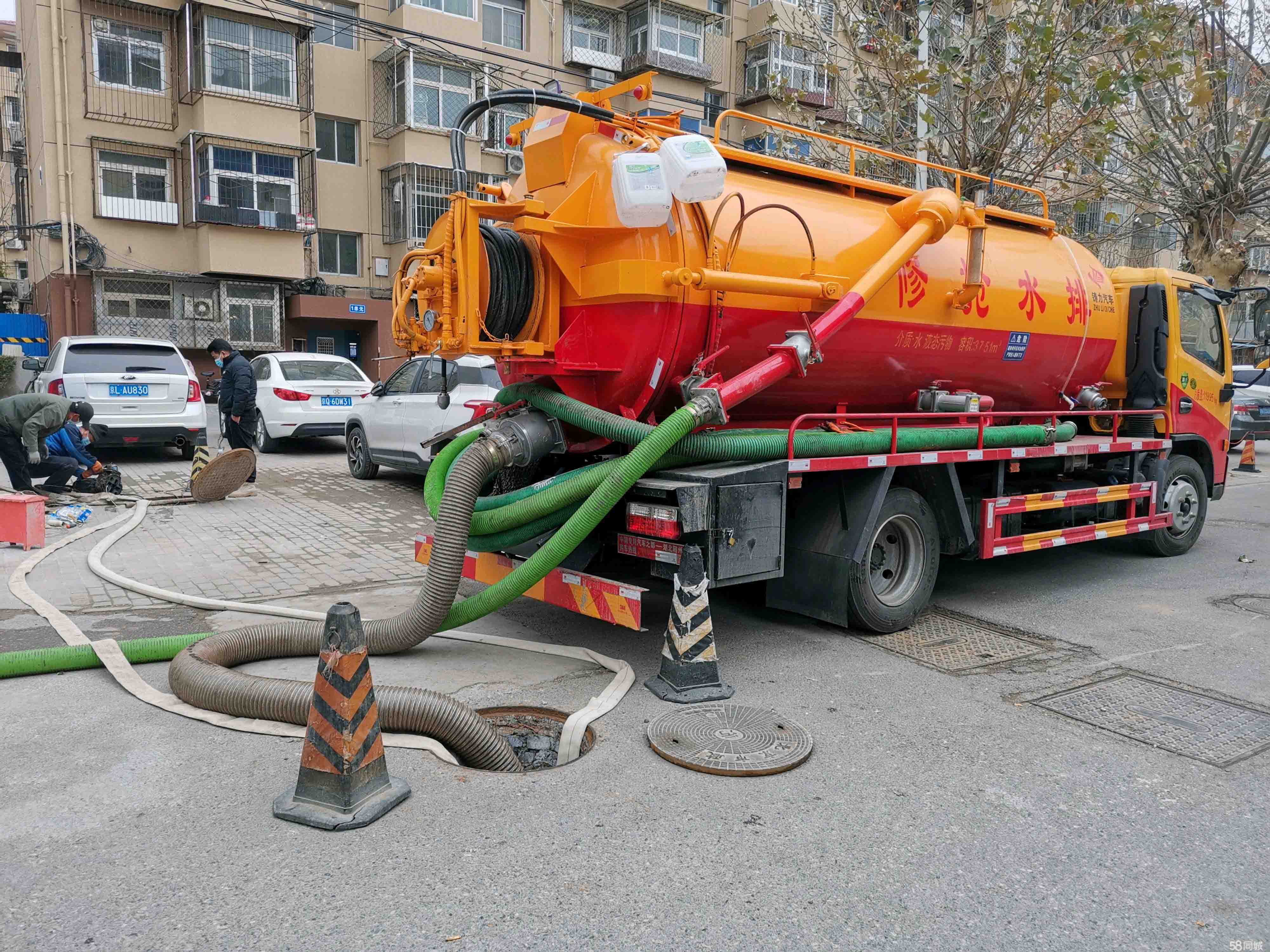 港口抽粪吸污